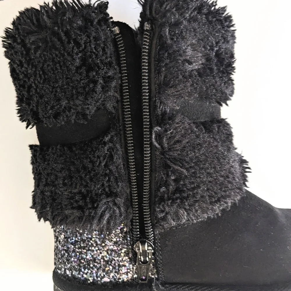 Girls Cozy Black Kids Boots with Glitter Accents
